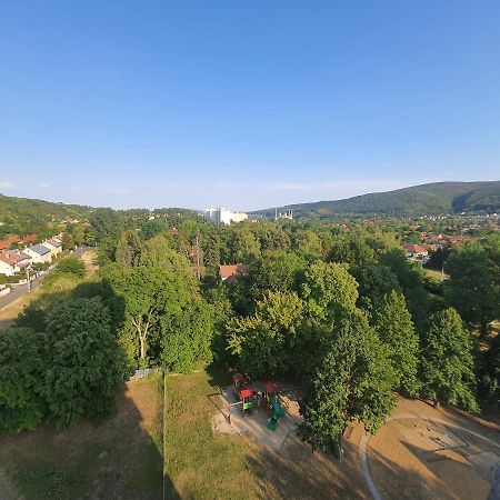 Hegyalja Apartman Miskolc Exteriör bild