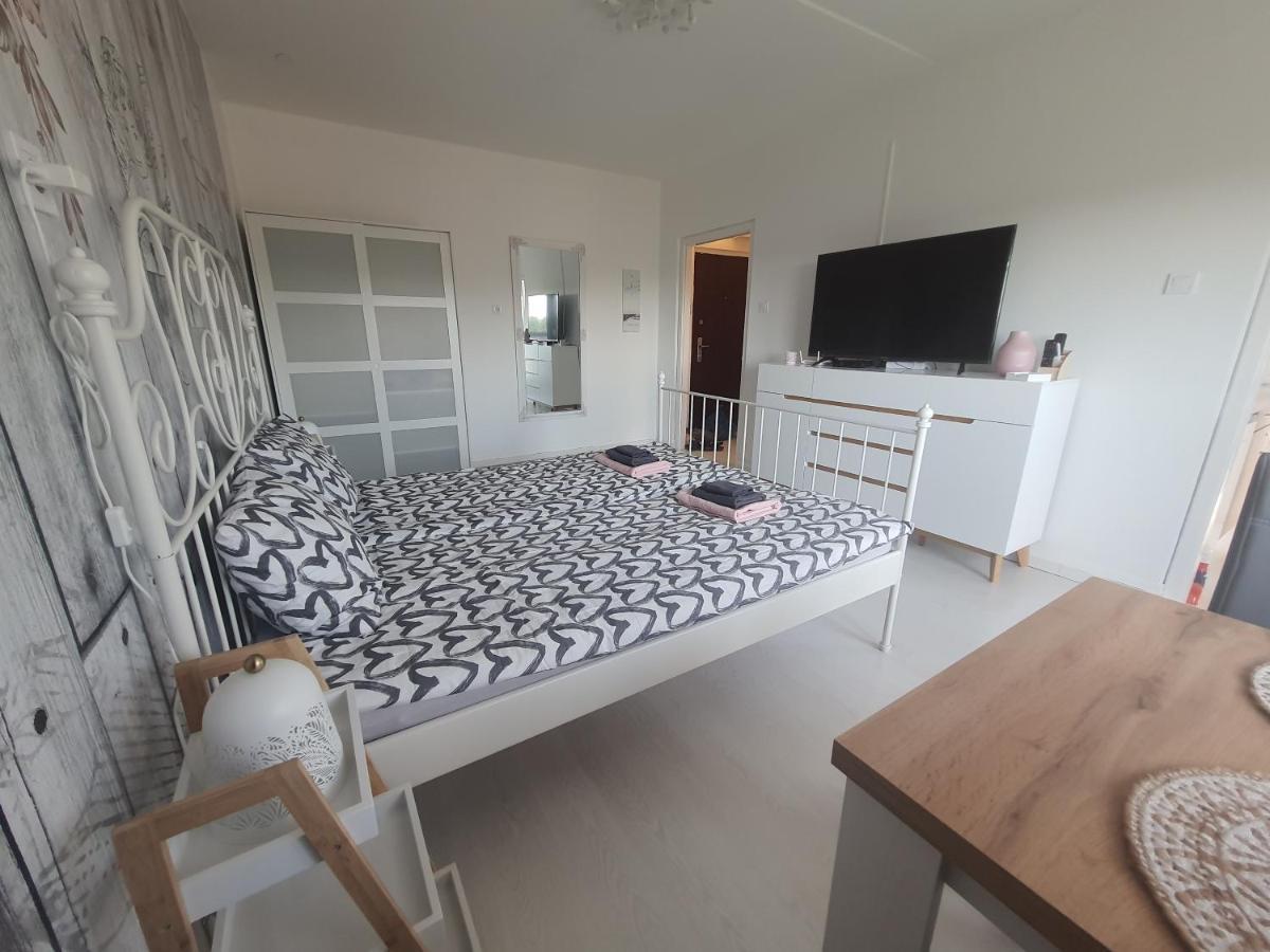 Hegyalja Apartman Miskolc Exteriör bild