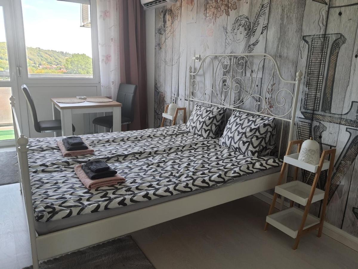 Hegyalja Apartman Miskolc Exteriör bild