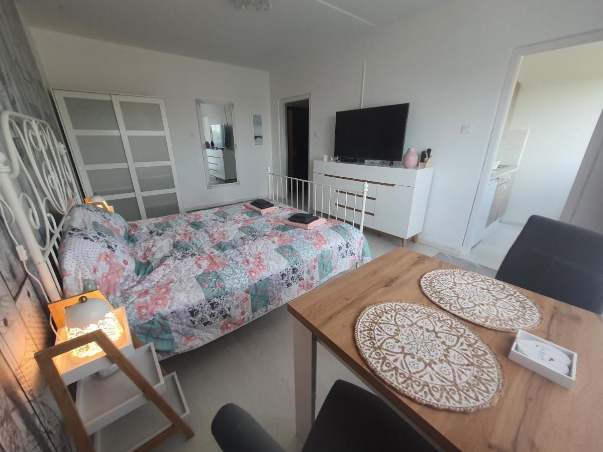 Hegyalja Apartman Miskolc Exteriör bild