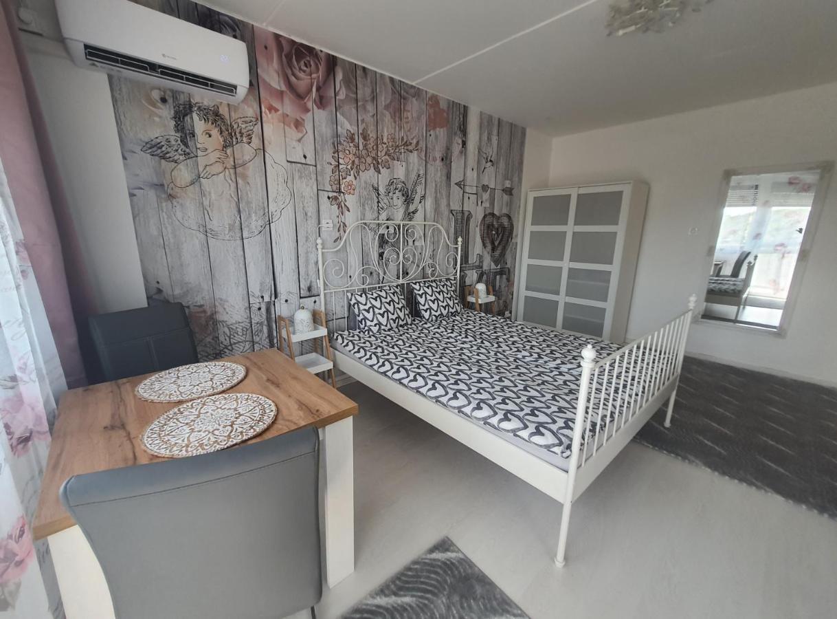 Hegyalja Apartman Miskolc Exteriör bild
