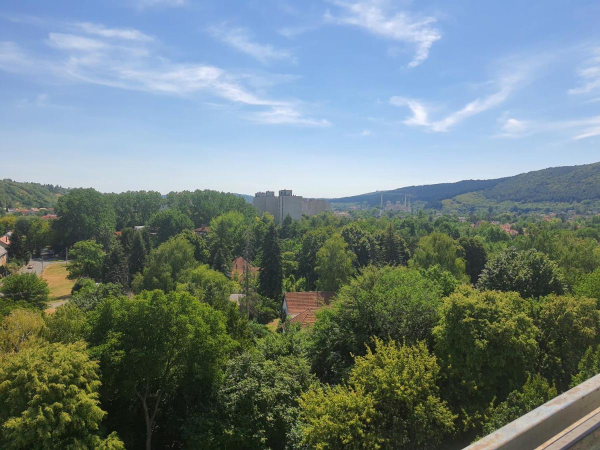 Hegyalja Apartman Miskolc Exteriör bild